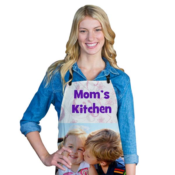 Create a custom apron for your mom to wear while cooking or doing crafts