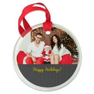 Add an elegant touch to your holiday décor this year with our personalized glass ornaments.
