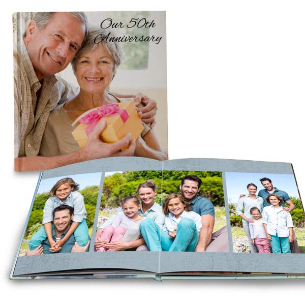 Create the perfect gift for your anniversary or family reunion with ultra lay flat books