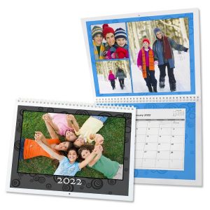 Create the best gift that can be used all year round with a personalized wall calendar
